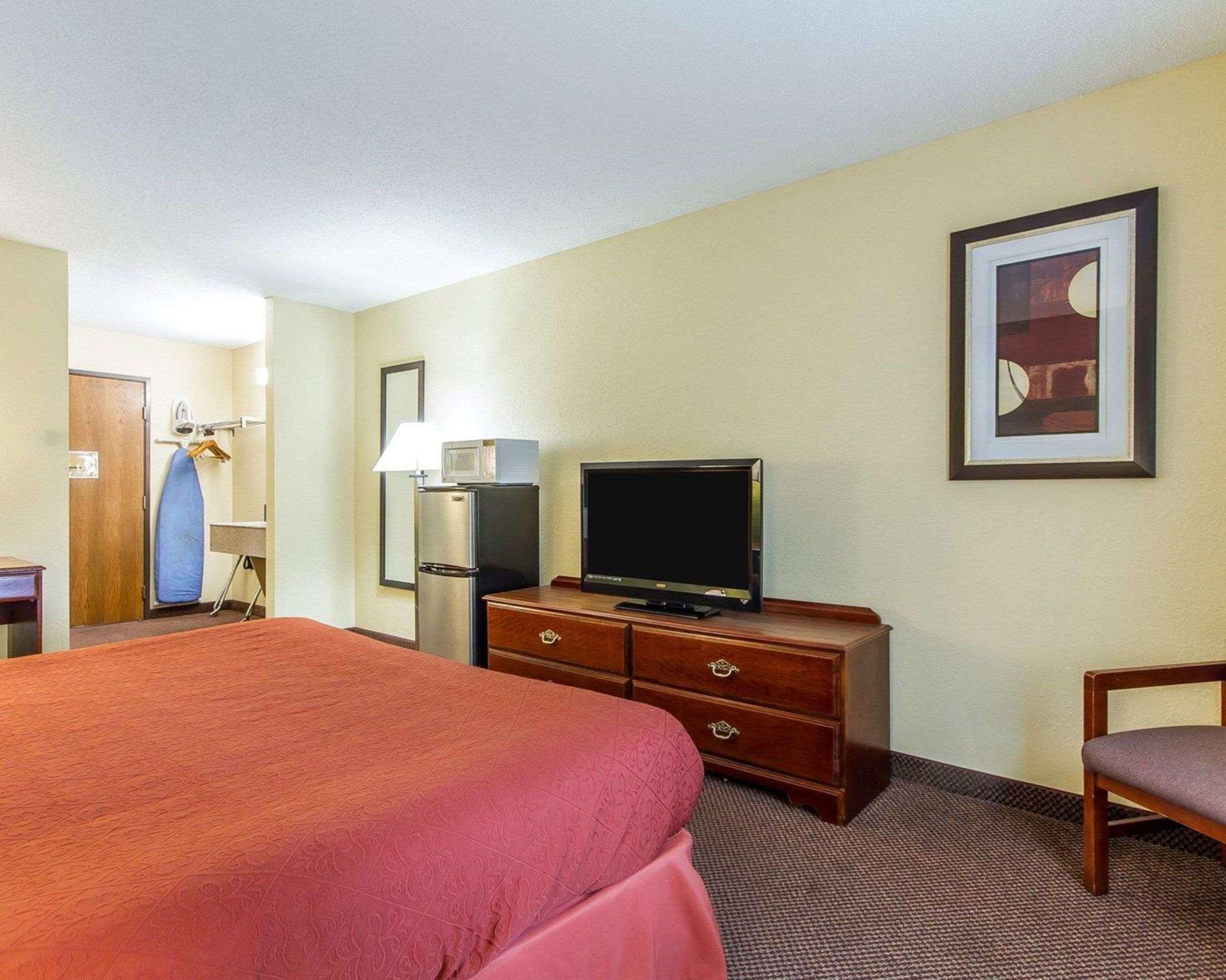 Americinn By Wyndham Reedsburg Eksteriør billede