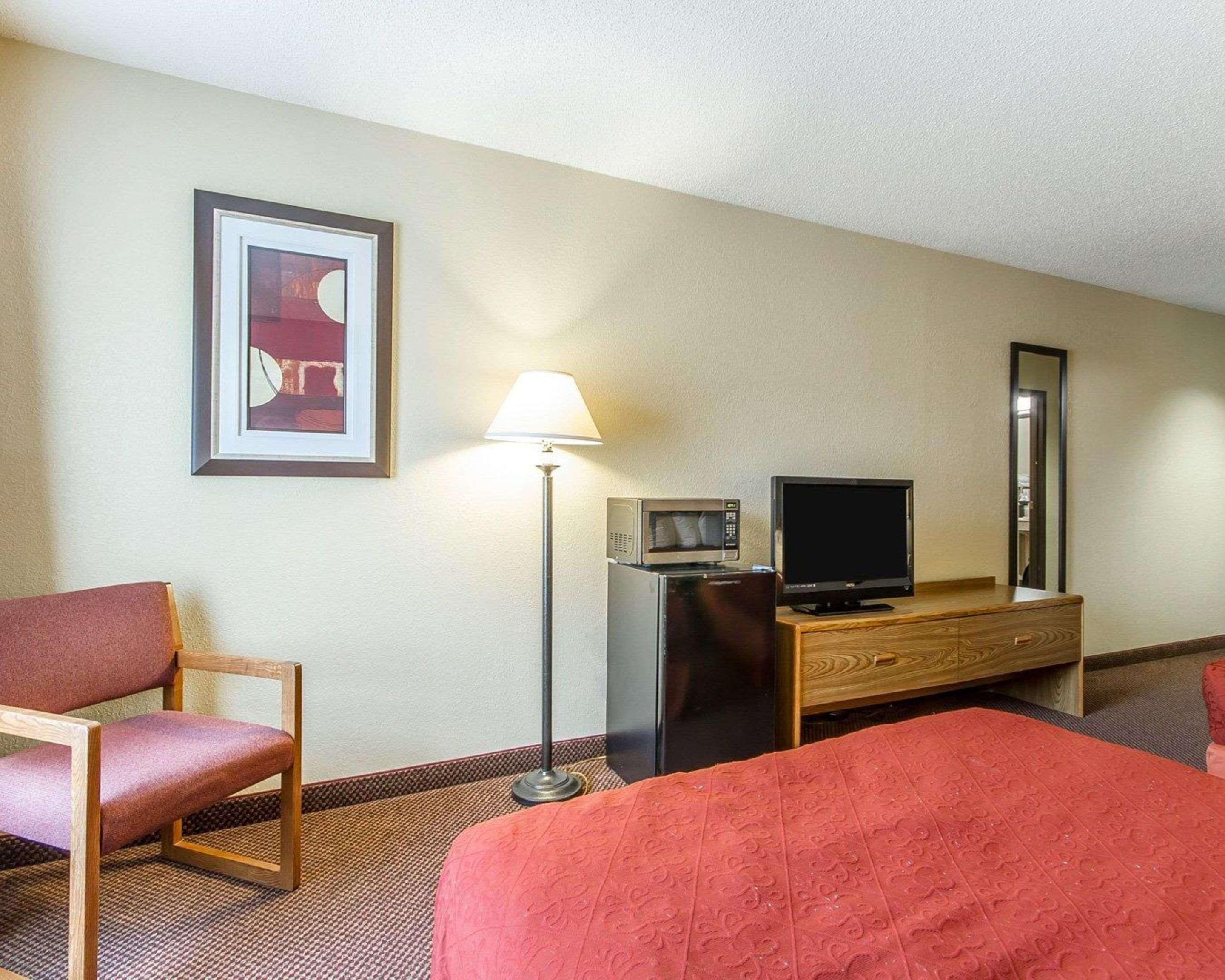Americinn By Wyndham Reedsburg Eksteriør billede