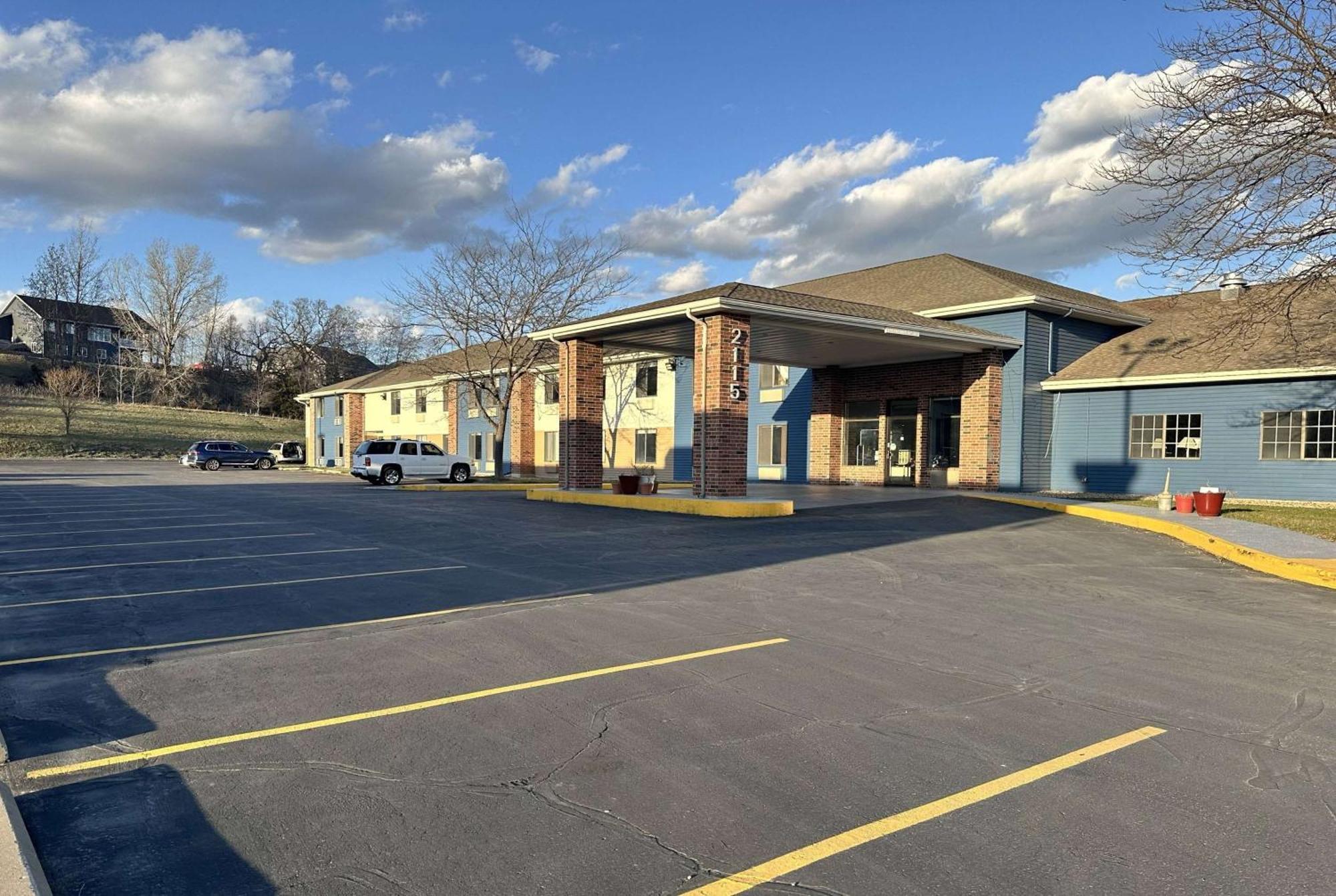 Americinn By Wyndham Reedsburg Eksteriør billede