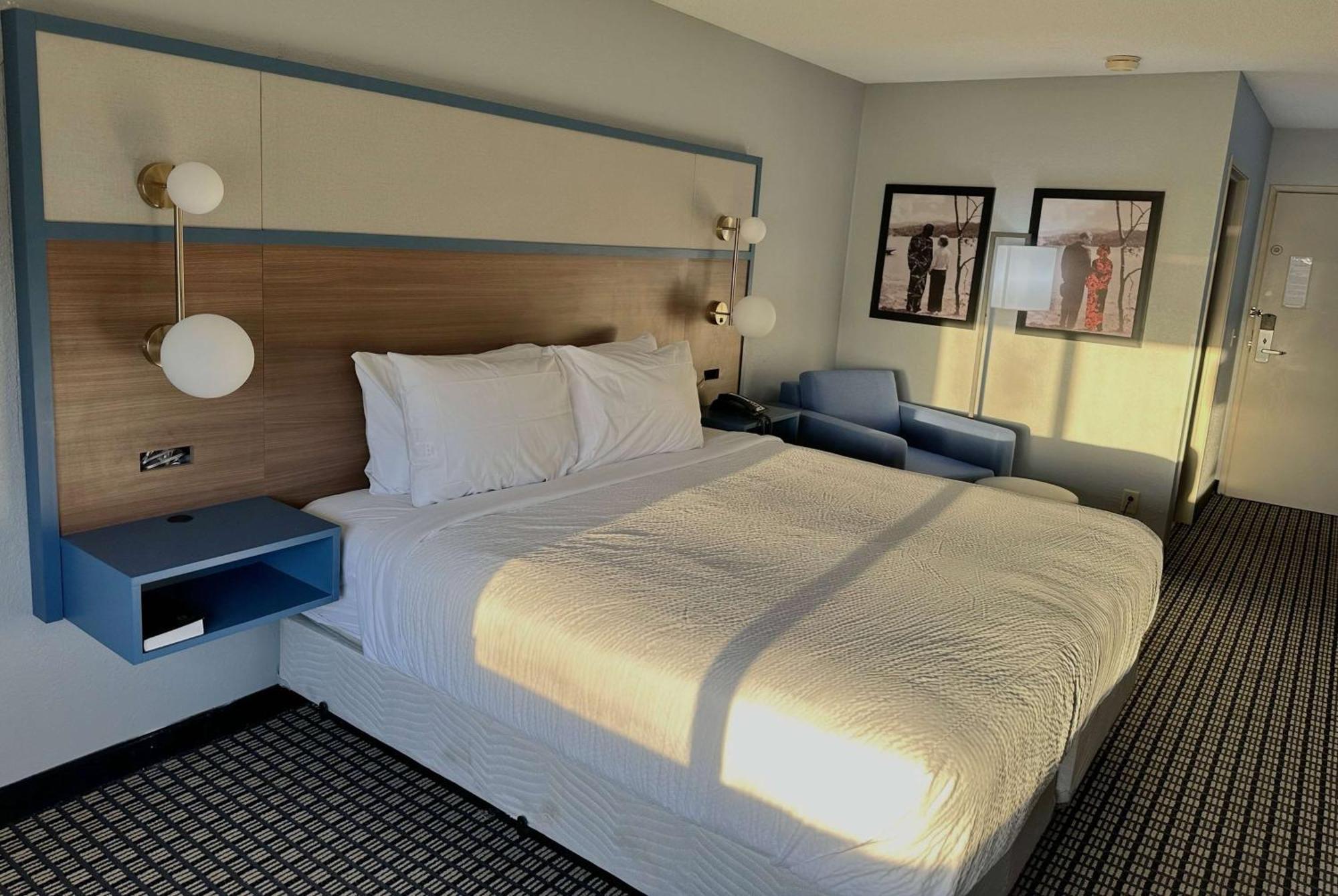 Americinn By Wyndham Reedsburg Eksteriør billede