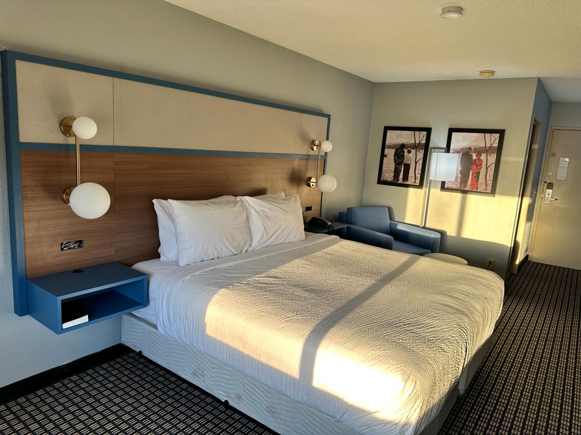 Americinn By Wyndham Reedsburg Eksteriør billede